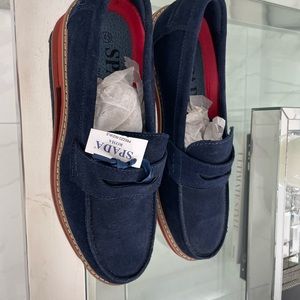 Elegant, casual, passe-partout! Navy suede!